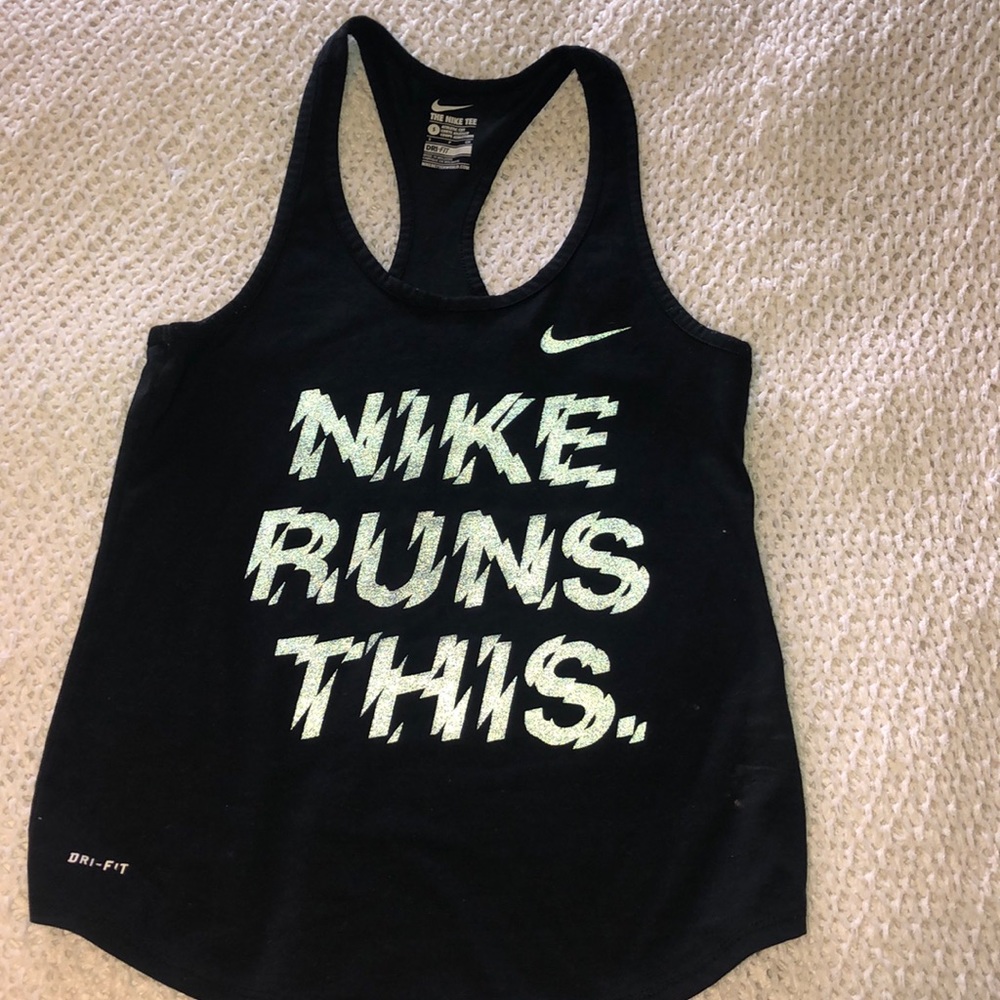 Nike workout tank size S perfect condition